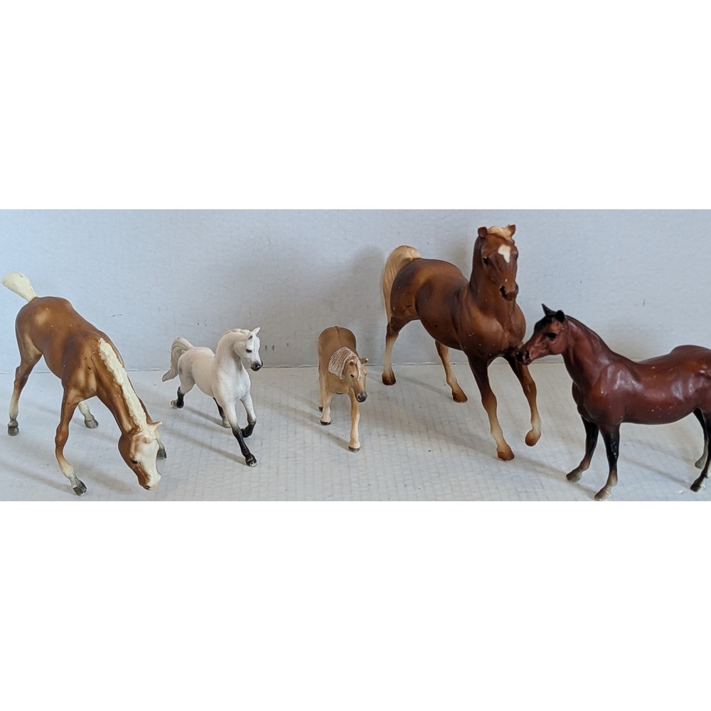 Mixed Lot Breyer & Schleich Horse Figures Vintage USA Pony Toy Collectibles 5 Pc